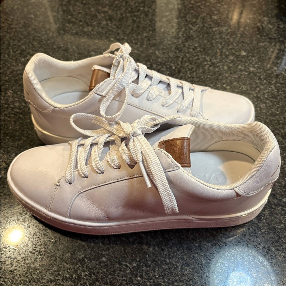 Coach genuine glovetanned leather shoes